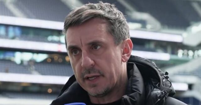 Gary Neville intenzívne búcha do 2 celebrít z kolekcie Tottenham, ktoré vyhrali|Futbal|Športová aktivita 
