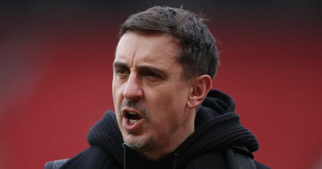 Gary Neville robí „divokú predpoveď“, keď si vyberá medzi Arsenalom Gary Neville sa po obrovskom týždni pozrel na súboj o titul