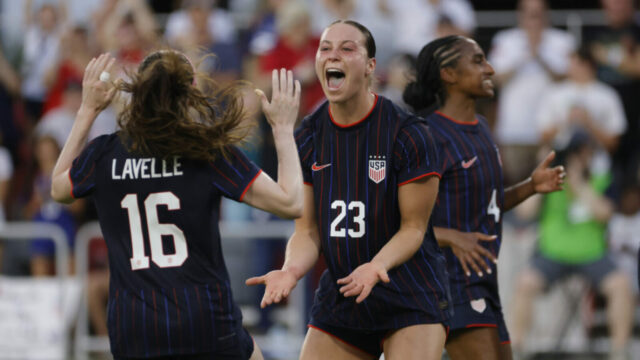 Hayes zostavuje súpisku USWNT pre SheBelieves Cup
