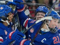 Hilary Knightová nedovolí Trumpovmu „nechutnému vtipu“ pokaziť olympijské zlato Hilary Knightová nedovolí Trumpovmu „nechutnému vtipu“ pokaziť olympijské zlato