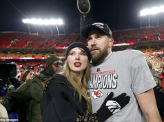 Hlavný tréner Andy Reid naznačuje budúcnosť Travisa Kelceho v NFL Andy Reid podnietil špekulácie, že Travis Kelce sa v budúcej sezóne vráti do Chiefs