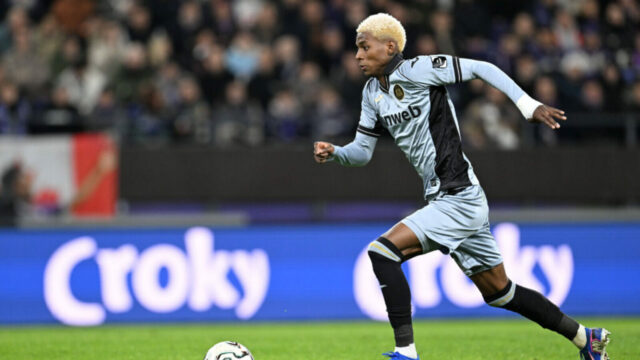 Hotová dohoda: Sunderland podpísal výbušného krídelníka z Anderlechtu Hotová dohoda: Sunderland podpísal výbušného krídelníka z Anderlechtu