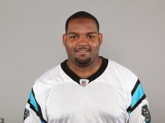 Hráč NFL na dôchodku a majiteľ klinického laboratória, 39, je odsúdený za podvodný systém Medicare v hodnote 328 miliónov dolárov Gray, hlavný špecialista na matematiku a poistnú matematiku na UConn, bol vynikajúcim ofenzívnym hráčom Huskies predtým, ako podpísal zmluvu s Carolina Panthers ako nedraftovaný voľný hráč.