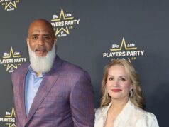 Hráči MLB nahradili odborového šéfa Tonyho Clarka po tom, čo odstúpil pre údajný pomer so švagrinou Tony Clark a jeho manželka Frances (vpravo) majú spolu jedného syna a údajne žijú v Arizone