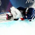 Nick Goepper narazil do ľadu v hornej časti potrubia a potom sa rútil na zem