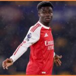 Hviezda Arsenalu Bukayo Saka má pre svojich spoluhráčov silný odkaz