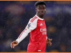 Hviezda Arsenalu Bukayo Saka má pre svojich spoluhráčov silný odkaz Hviezda Arsenalu Bukayo Saka má pre svojich spoluhráčov silný odkaz