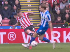 Hviezda Man City Kalvin Phillips sa ospravedlnil po šokujúcej červenej karte v derby v Sheffielde Kalvin Phillips