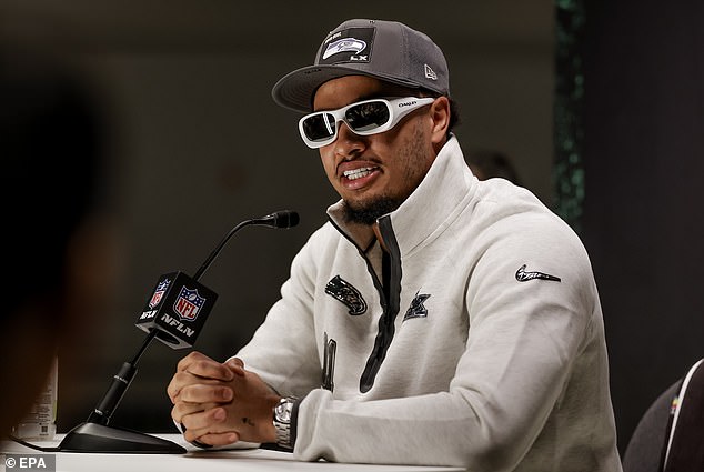 Hviezda Seahawks Jaxon Smith-Njigba vedie výzvy pre Toma Bradyho, aby Seahawks WR Jaxon Smith-Njigba naznačil, že chce hrať na olympiáde