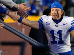 Hviezdny prijímač BYU Parker Kingston obvinený zo znásilnenia Hviezdny prijímač BYU Parker Kingston obvinený zo znásilnenia