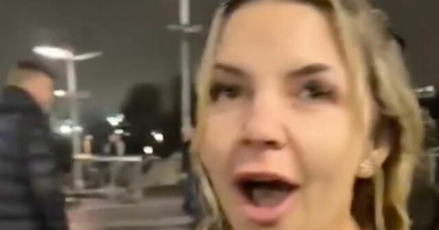 Influencerka na ňu vyliala plné pivo po tom, čo sa Shania