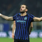 Inter Miláno vs Janov – Turecko International na lavičke Ako Nerazzurri vítajú Rossoblu na San Siro