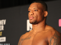 Jailton Almeida prestupuje z divízie ťažkej váhy UFC Download app from appStore