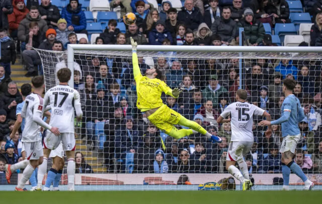 James Trafford odhaľuje pravdu o návrate Manchestru City a podpise Download app from appStore