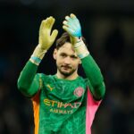 Guardiola sa tiež pýtal, prečo Marc Guehi nebude môcť hrať vo finále napriek tomu, že jeho kolega z januára Antoine Semenyo bude môcť hrať semifinále a finále (Reuters)