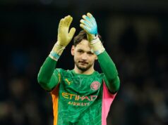 James Trafford začne finále Carabao Cupu pred Gianluigim Donnarummom, potvrdil Pep Guardiola Guardiola sa tiež pýtal, prečo Marc Guehi nebude môcť hrať vo finále napriek tomu, že jeho kolega z januára Antoine Semenyo bude môcť hrať semifinále a finále (Reuters)