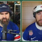 Zdá sa, že Jason Kelce (vľavo) bránil kanadských curlerov uprostred podvodnej búrky