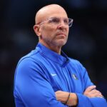 Jason Kidd exploduje vulgárnymi výrazmi obhajujúcimi rozhodnutia o používaní Cooper Flagg