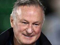 „Je to také riziko“ – fanúšikovia Rovers reagujú na vymenovanie O’Neilla Michael O'Neill oslavuje so zdvihnutými rukami, keď jeho tím strelil druhý gól počas zápasu kvalifikácie MS 2026 medzi Severným Írskom a Slovenskom