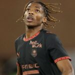 Jeremy Jacquet už vyniká jednou schopnosťou, ktorá robí z Virgila van Dijka šialeného obrancu