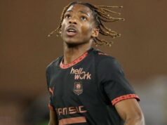 Jeremy Jacquet už vyniká jednou schopnosťou, ktorá robí z Virgila van Dijka šialeného obrancu Jeremy Jacquet už vyniká jednou schopnosťou, ktorá robí z Virgila van Dijka šialeného obrancu