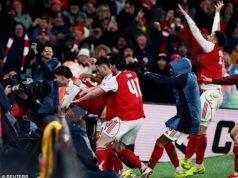 John Terry obviňuje Arsenal z toho, že „príliš oslavuje“ po semifinálovom víťazstve pohára Carabao Cup nad Chelsea: „Nie je to finále Ligy majstrov“ Arsenal nabehol na ihrisko v ich počte, aby oslávil svoje miesto vo finále Carabao Cupu