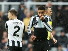 Jordan Pickford urobil zázračnú záchranu v prestávke, keď Everton zabezpečil vonku 3:2 nad nevoľným Newcastlom, píše CRAIG HOPE Jacob Ramsey bol na ihrisku chorý a bol to nechutný výkon Newcastlu