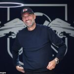 Jurgen Klopp dnes zazvoní na posledné kolo štafety mužov v biatlone na zimných olympijských hrách.