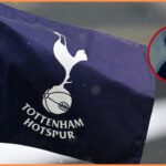 Destiny Udogie z Tottenhamu Hotspur počas zápasu Premier League medzi Manchestrom United a Tottenhamom Hotspur na Old Trafford 7. februára...