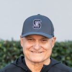 Kamenec servitov Rick Garretson je vybraný za nového futbalového trénera školy