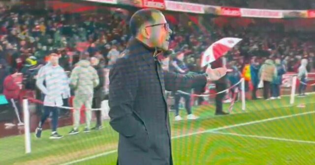 Kamera zachytila ​​štvorslovný výbuch šéfa Chelsea Liama ​​Roseniora na hviezdy Arsenalu | Futbal | Šport
