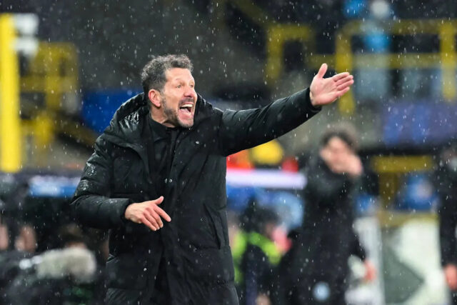 Kapitán Atlética Madrid vysvetľuje nekonzistentnosť, keď Diego Simeone dáva pohľad Kapitán Atlética Madrid vysvetľuje nekonzistentnosť, keď Diego Simeone dáva pohľad na útočnú zmenu