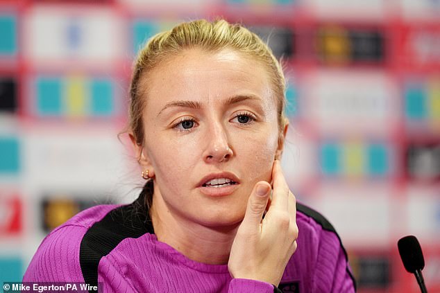 Kapitánka levíc Leah Williamsonová varuje, že štrajk „nikdy nezmizne zo Leah Williamsonová nevylučuje štrajkovú akciu uprostred rastúcich obáv z plánovania zápasov