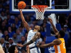 Kentucky prekonáva 14-bodové manko na 25. miesto v Tennessee Basketbal NCAA: Tennessee v Kentucky