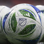 Kompletné predpovede prestupového okna Premier League v lete 2026: Kde pristanú Sandro Tonali, Elliot Anderson