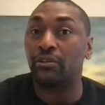 Metta Sandiford-Artest tvrdí, že nemôže cestovať do Austrálie kvôli následkom neslávne známej zloby v paláci.