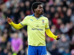 Krídelník Southamptonu Sillah Dibaga podpísal novú zmluvu Krídelník Southamptonu Sillah Dibaga podpísal novú zmluvu