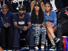 Kyrie Irving má na sebe tričko PRESS pre novinárov z Gazy na zápase hviezd NBA | Správy o konflikte medzi Izraelom a Palestínou Kyrie Irving má na sebe tričko PRESS pre novinárov z Gazy na zápase hviezd NBA | Správy o konflikte medzi Izraelom a Palestínou