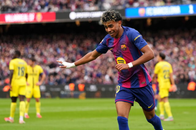 Lamine Yamal sa dostáva do centra pozornosti Lamine Yamal sa dostáva do centra pozornosti