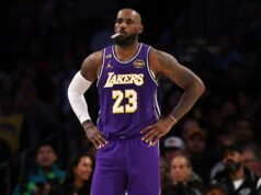 LeBron James ukončil 21-ročnú sériu All-NBA po vynechaní 18 zápasov LeBron James ukončil 21-ročnú sériu All-NBA po vynechaní 18 zápasov