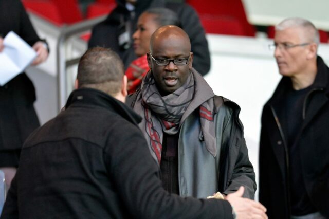 Lilian Thuram kritizuje Josého Mourinha za rasizmus Viniciusa Jr
