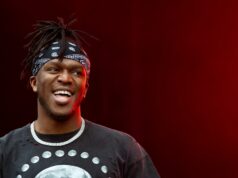 Lístky na charitatívne zápasy Sidemen sú stále dostupné so sedadlami v prvom rade v predaji MANCHESTER, ANGLICKO – 12. SEPTEMBER: KSI vystupuje počas Parklife v Heaton Parku 12. septembra 2021 v Manchestri v Anglicku. (Foto: Shirlaine Forrest/WireImage)