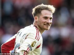 Liverpool Rio Ngumoha vyvoláva paniku obrancov a ustupuje – je čas, aby mu Arne Slot dôveroval od začiatku, píše LEWIS STEELE Alexis Mac Allister bol veľmi šťastný, že strelil víťaza Liverpoolu proti Nottinghamu Forest – bol si však vedomý toho, že jeho tím nehral dobre.