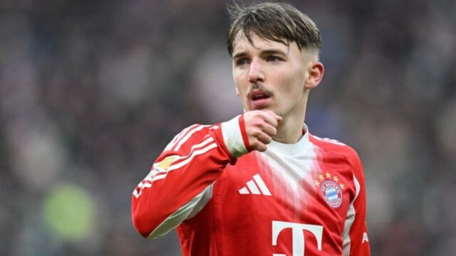 Liverpool a Arsenal sledujú mladíka Bayernu Mníchov Lennarta Karla
