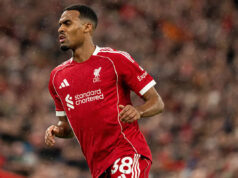 Liverpool naliehal, aby predal stredopoliara v šokujúcom letnom prestupe Download app from appStore