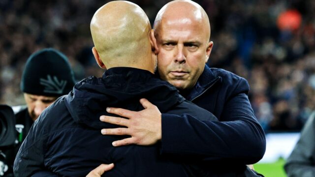 Liverpool „prevalcuje“ Man City, pretože Arsenal sa snažil „utiahnuť svoj náskok“ a ukončiť boj o titul
