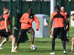 Liverpoolsky hrdina vykázaný z klubu poslal o 3:00 Snapchat prosbu – „Nemôžem prijať lož“ Mamadou Sakho z FC Liverpool počas štvrťfinálového zápasu Európskej ligy UEFA medzi Borussiou Dortmund a Liverpoolom 7. apríla 2016 na štadióne Signal Iduna Park v Dortmunde v Nemecku. (Foto: VI Images cez Getty Images)