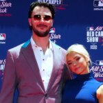 Livvy Dunne netopiere proti priateľovi Paulovi Skenesovi, víťazke NL Cy Young