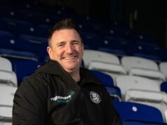 Majiteľ Macclesfield ich kúpil na Rightmove po tom, čo „skoro zomrel“ na závislosť od alkoholu Majiteľ FC Macclesfield Rob Smethurst