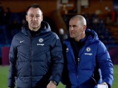 Mal som byť súčasťou trénerského tímu Chelsea – neviem, prečo som tam nebol. John Terry a Mark Robinson